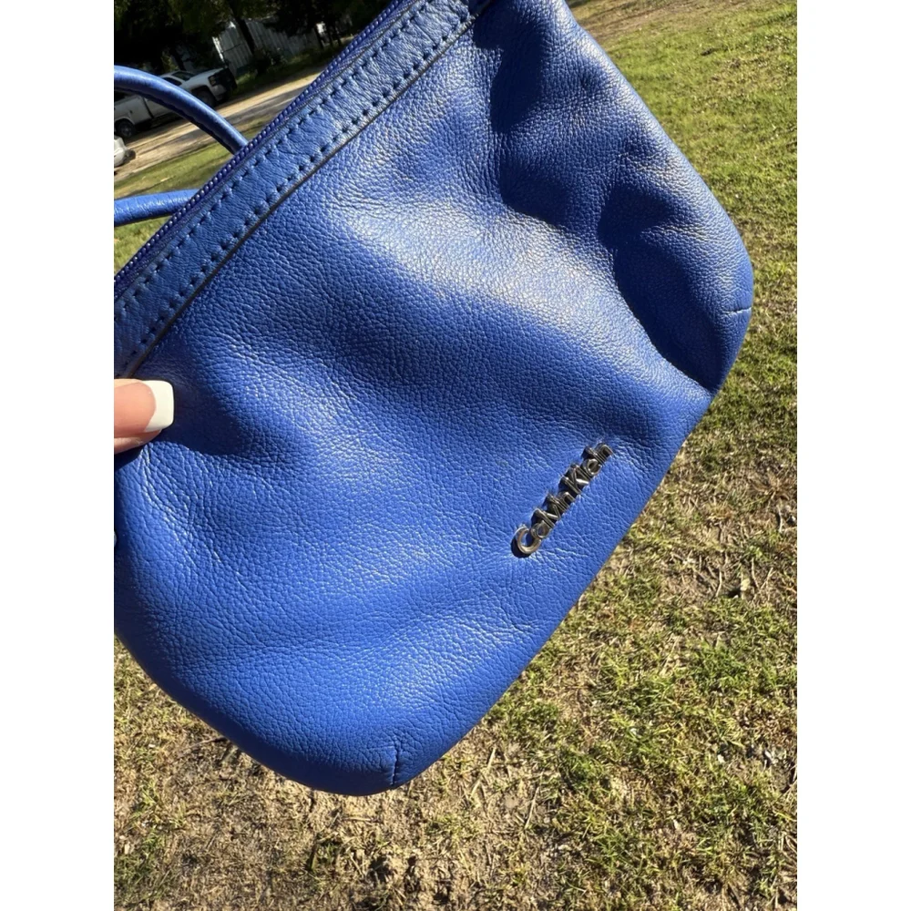 Calvin Klein Blue Pebbled Leather Crossbody Handbag Satchel Purse